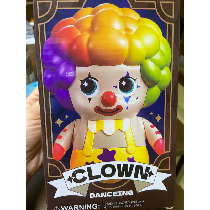 BRINQUEDO BONECO, DE PLASTICO PVC, A PIL